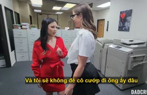 Anh ta đã quan hệ tình dục với một cô gái giả gái mà không dùng bao cao su trong lúc say rượu và chửi bới cô ấy, điều này khiến mọi người cảm thấy buồn vào cuối phim! Khuôn mặt hơi hở